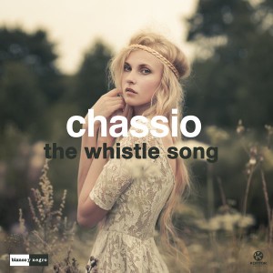 Chassio - The Whistle Song [Blanco y Negro]